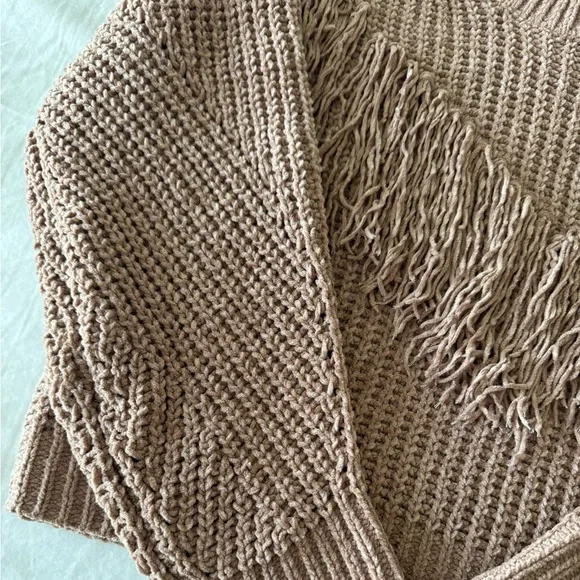 Beige Chunky Open Knit Fringe Detail Sweater - Picture 3 of 5